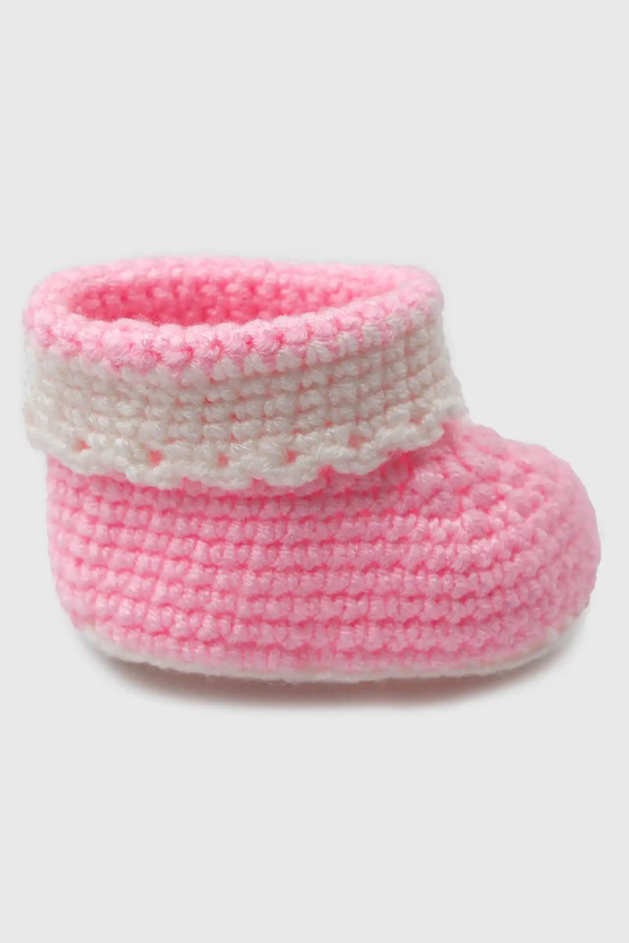 100% COTTON PINK BABY BOOTIES ARE SUITABLE FOR USE IN WINTER AND COLD DAYS